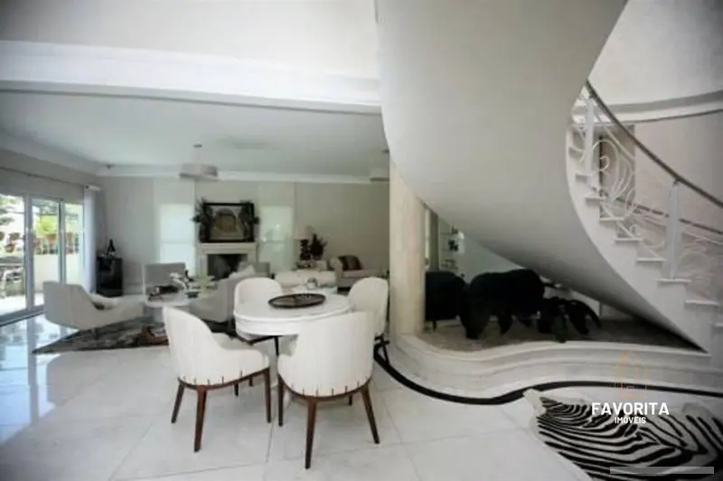 Casa com 4 quartos em Condomínio São Paulo II - foto 4