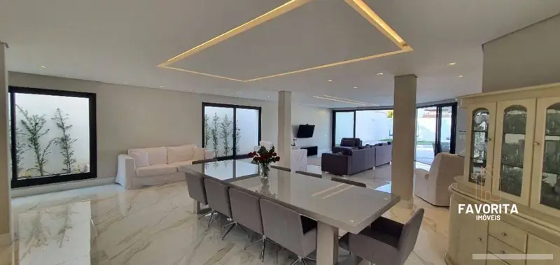 Casa com 6 quartos em Condomínio São Paulo II - foto 4