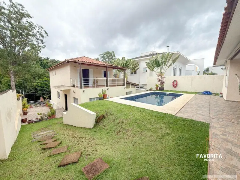 Casa com 4 quartos em Residencial Beverly Hills - foto 5