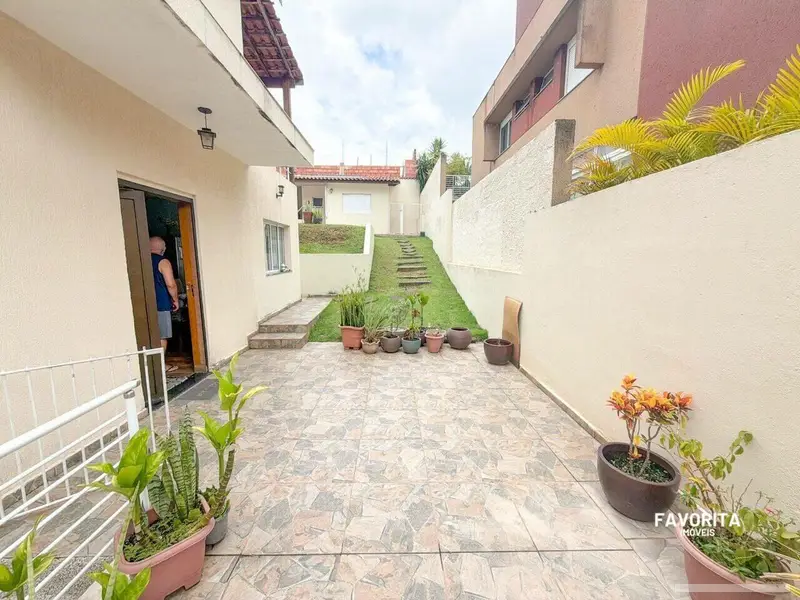 Casa com 4 quartos em Residencial Beverly Hills - foto 3