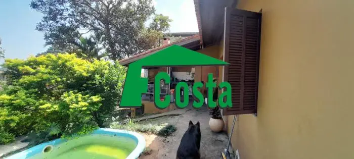Casa com 5 quartos em Vila Santo Antônio - foto 3