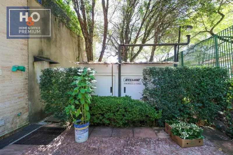 Casa com 5 quartos em Jardim Pignatari - foto 3