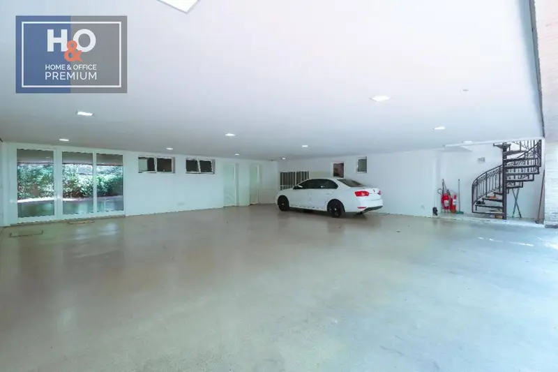 Casa com 5 quartos em Jardim Pignatari - foto 2