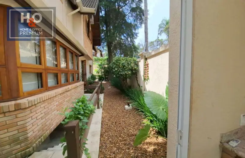 Casa com 4 quartos em Condominio do Villaggio Monte Alegre - foto 4