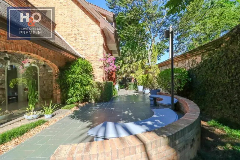 Casa com 5 quartos em Morumbi - foto 3