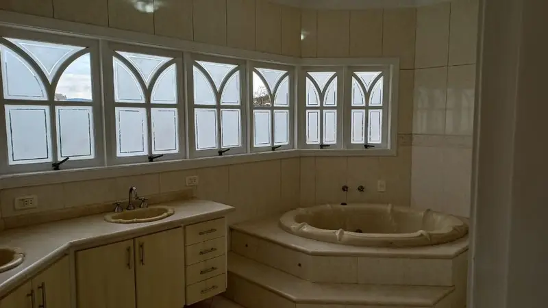 Casa com 4 quartos em Melville - foto 2