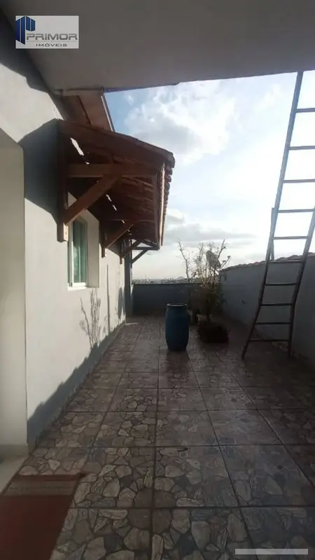 Casa com 4 quartos em Jardim Peri - foto 2