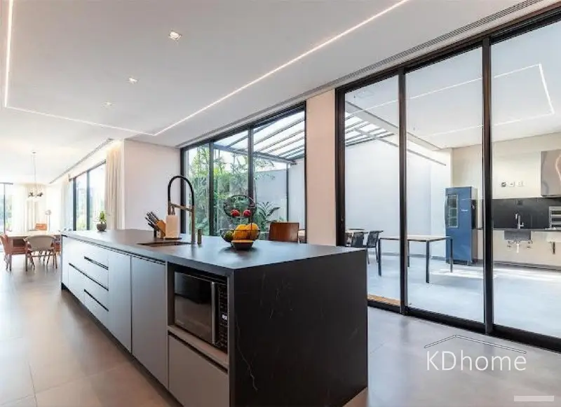 Casa com 5 quartos em Eco Boulevard - foto 2