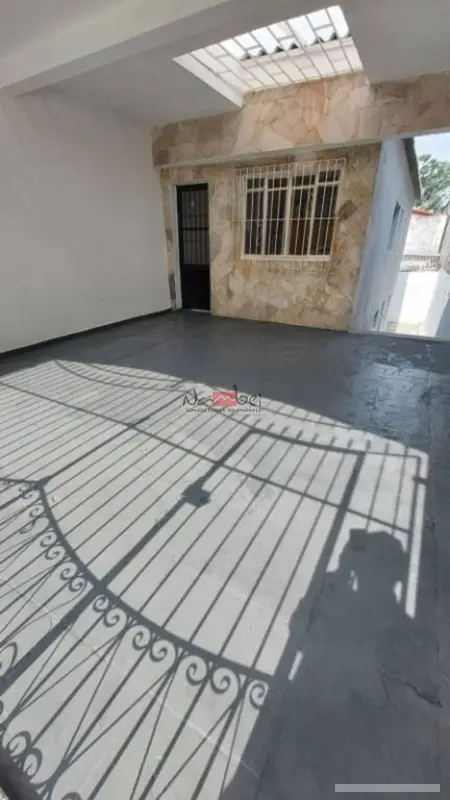 Casa com 3 quartos em Vila Carmosina - foto 2