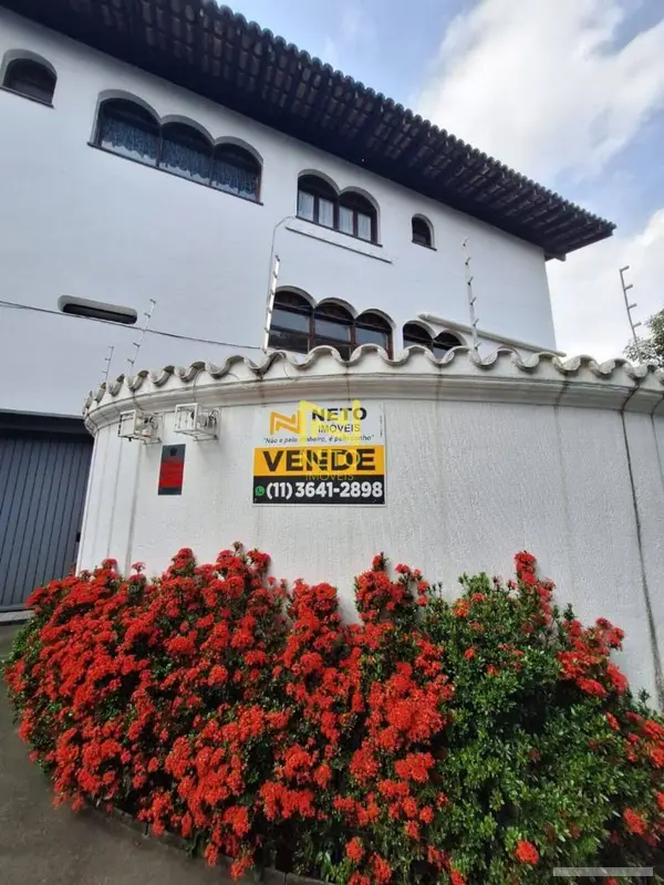 Casa com 5 quartos em Vila Ida - foto 2