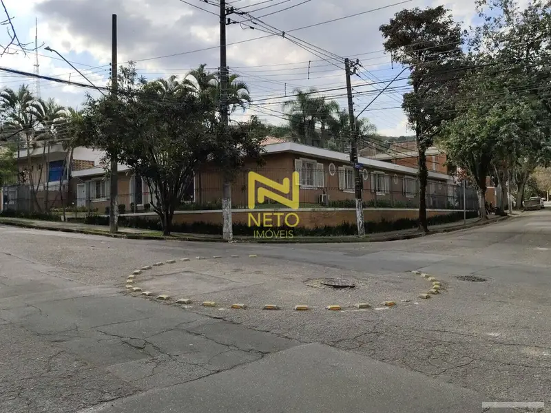 Casa com 4 quartos em Vila Ida - foto 2