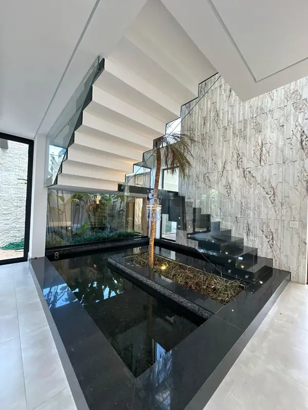 Casa com 6 quartos em Módulo 16 - foto 5