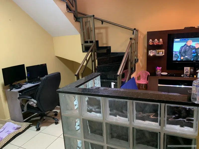 Casa com 6 quartos em Cidade Líder - foto 2