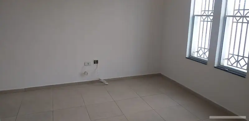 Casa com 2 quartos em Jardim Eliane - foto 4