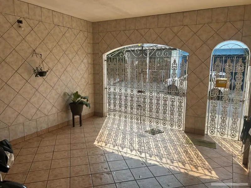 Sobrado com 3 quartos em Jardim Eliane - foto 4