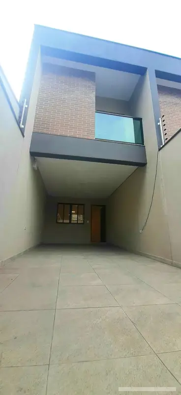 Casa com 3 quartos em Vila Guilhermina - foto 2