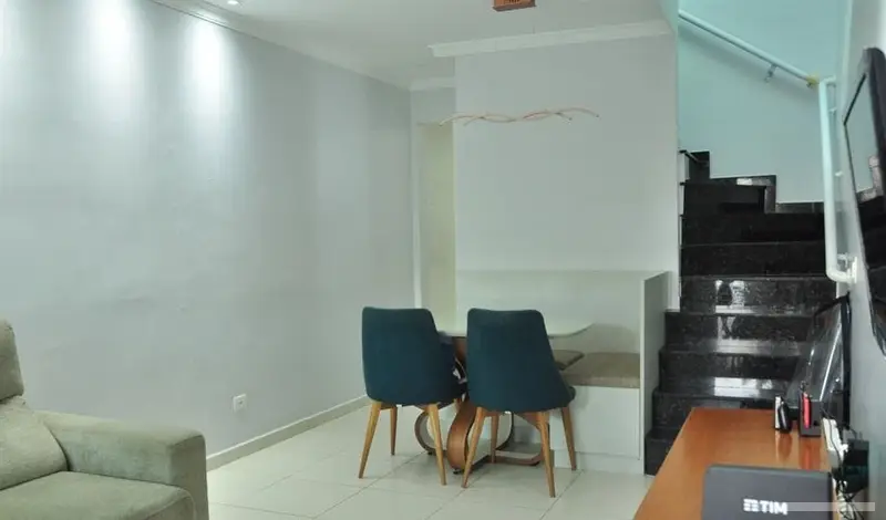 Casa com 3 quartos em Vila Guilhermina - foto 2