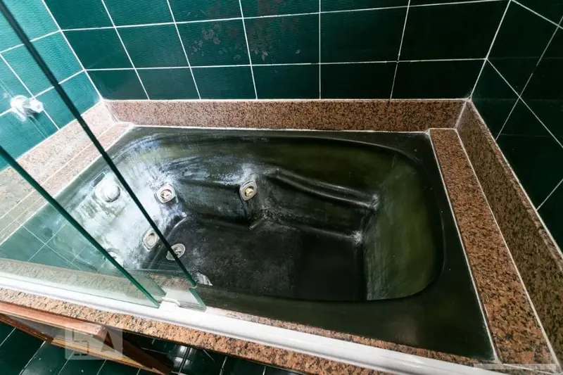 Sobrado com 5 quartos em Vila Antonina - foto 3