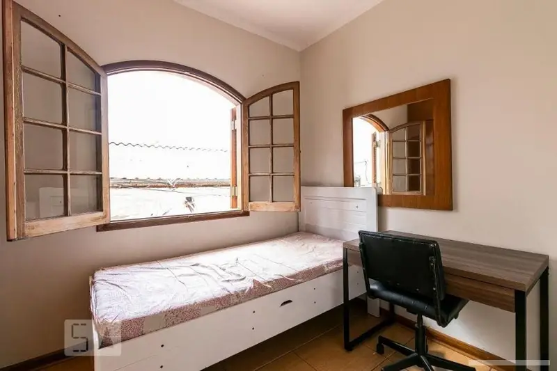 Sobrado com 5 quartos em Vila Antonina - foto 2