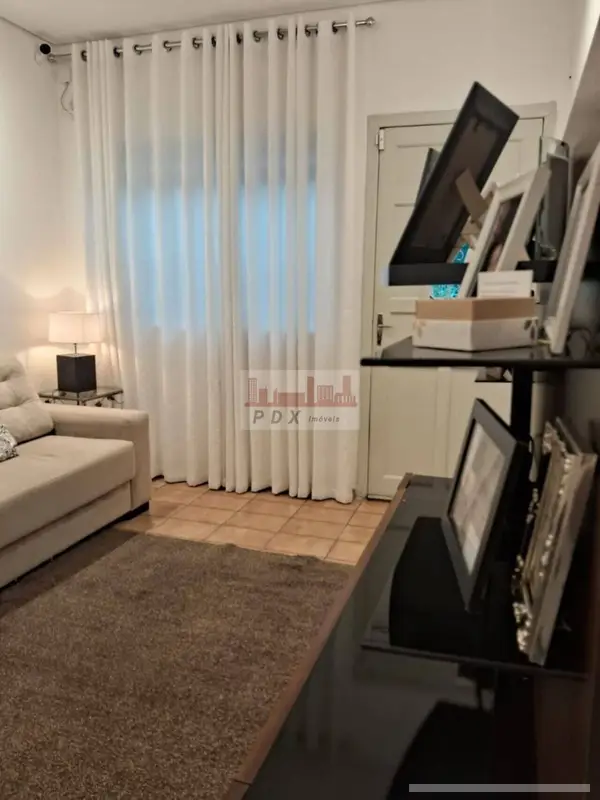 Casa com 3 quartos em Vila Santa Catarina - foto 2