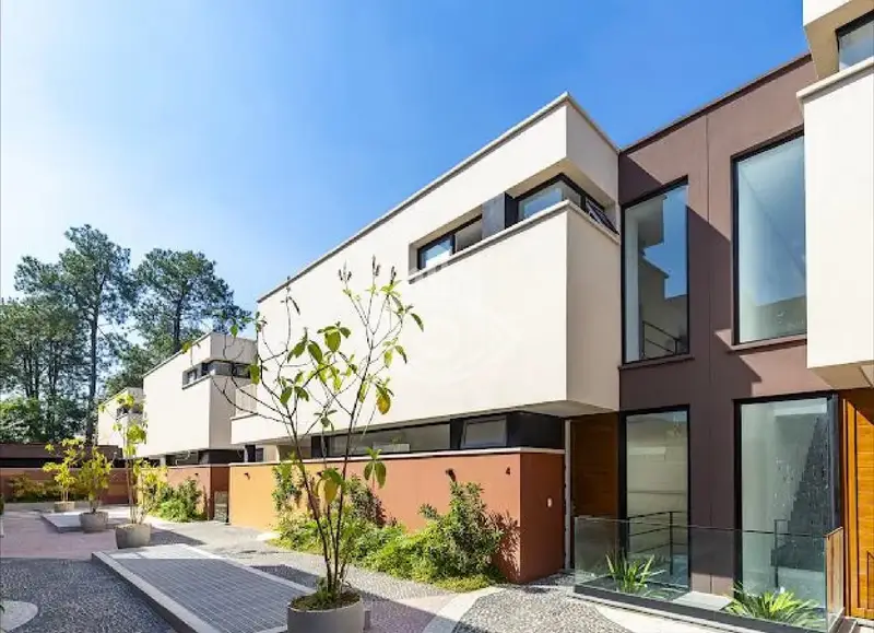 Casa - 4 quartos - Jardim Cordeiro - São Paulo