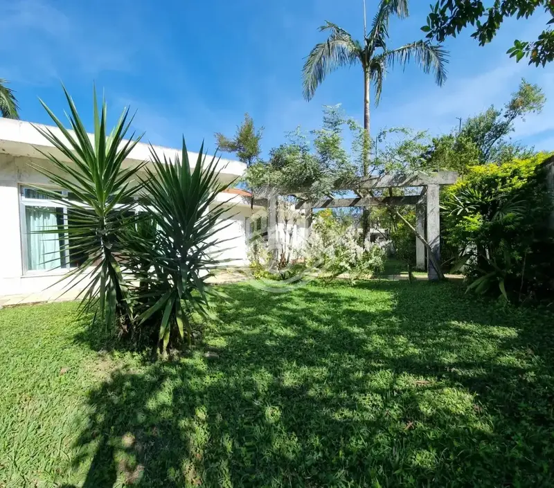 Casa com 4 quartos em Alto de Pinheiros - foto 2