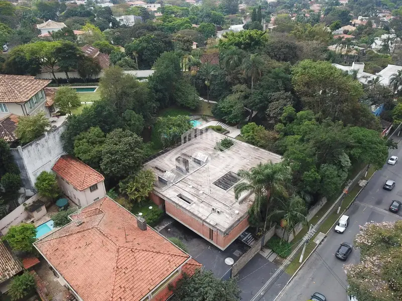 Casa com 4 quartos em Cidade Jardim - foto 2