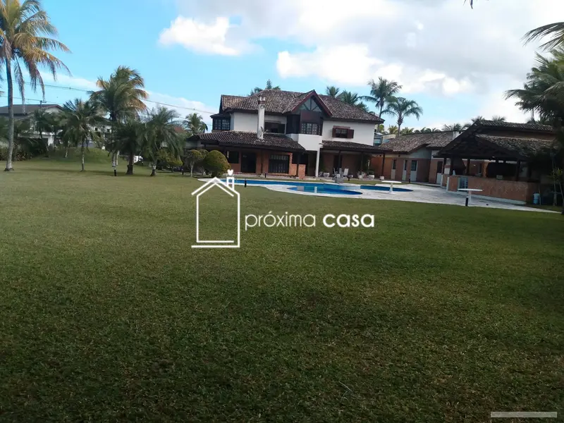 Casa com 6 quartos em Jardim Acapulco - foto 2