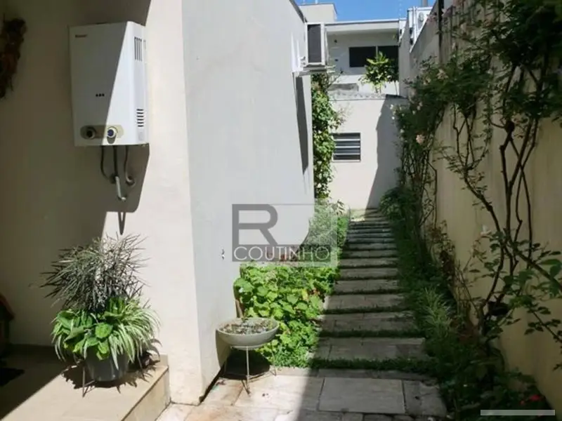 Casa com 4 quartos em Vila Madalena - foto 5