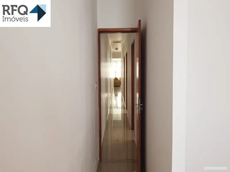 Casa com 3 quartos em Vila Monumento - foto 2