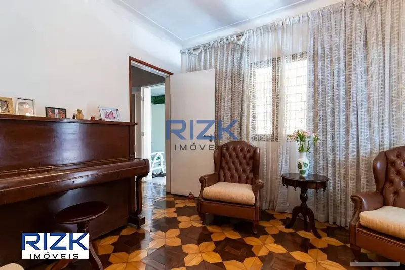 Casa com 5 quartos em Jardim da Glória - foto 4