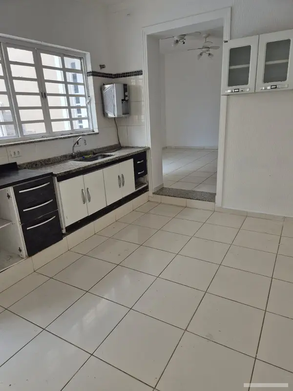 Sobrado com 4 quartos em Jardim Peri - foto 3