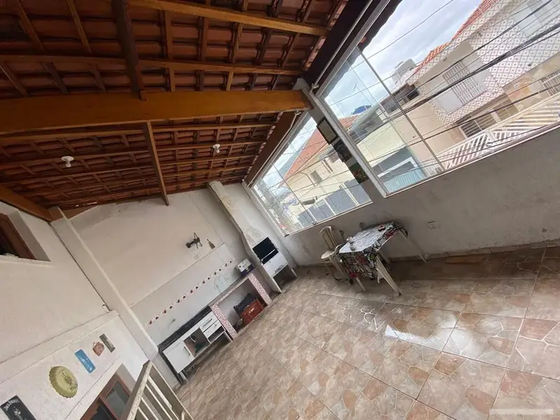 Casa com 3 quartos em Jardim Rossin - foto 2