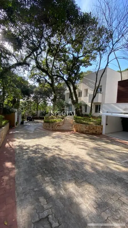 Casa com 4 quartos em Alto da Boa Vista - foto 2