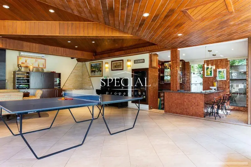 Casa com 6 quartos em Real Ville - foto 2