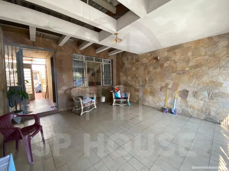 Casa com 3 quartos em Planalto Paulista - foto 2