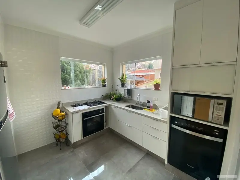 Casa com 3 quartos em Vila Monumento - foto 2