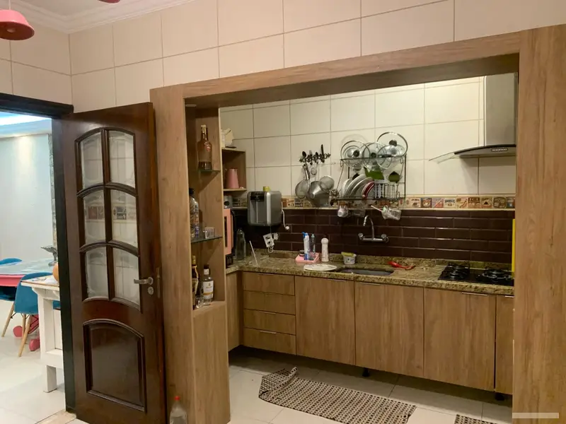 Casa com 4 quartos em Vila Monumento - foto 4