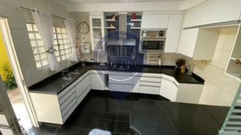 Casa com 3 quartos em Vila Madalena - foto 4