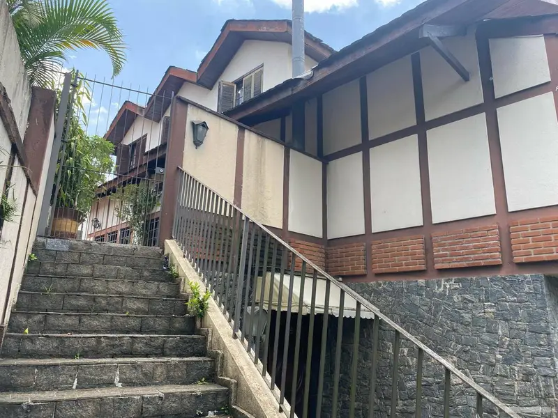 Casa com 4 quartos em Vila Monumento - foto 2