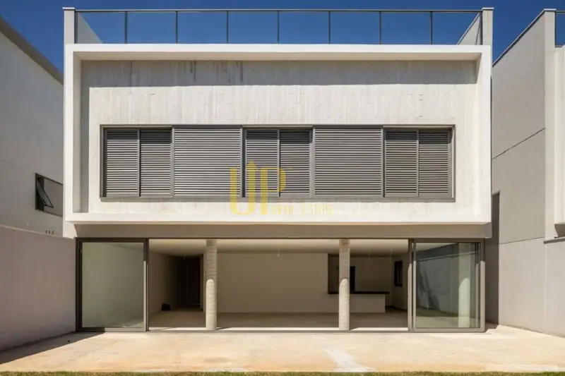 Casa com 4 quartos em Vila Verde - foto 2