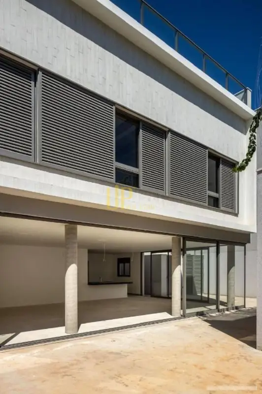 Casa com 4 quartos em Vila Verde - foto 4