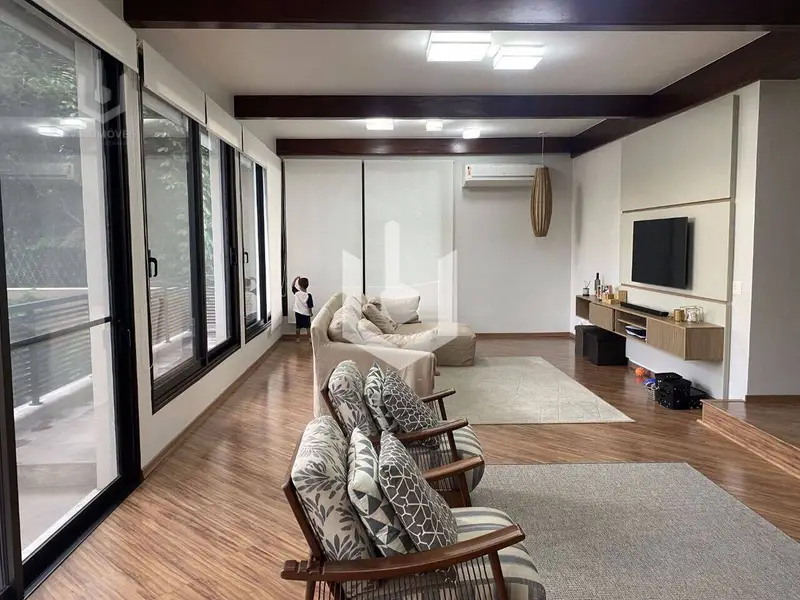 Casa com 4 quartos em Brooklin - foto 2