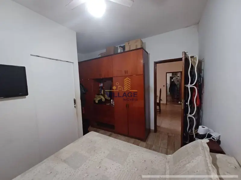 Casa com 4 quartos em Parque São Domingos - foto 3