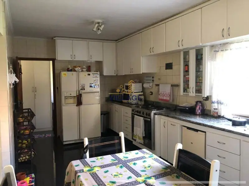 Casa com 4 quartos em Parque São Domingos - foto 4