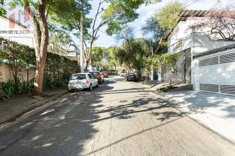 Casa com 5 quartos em Morumbi - foto 3